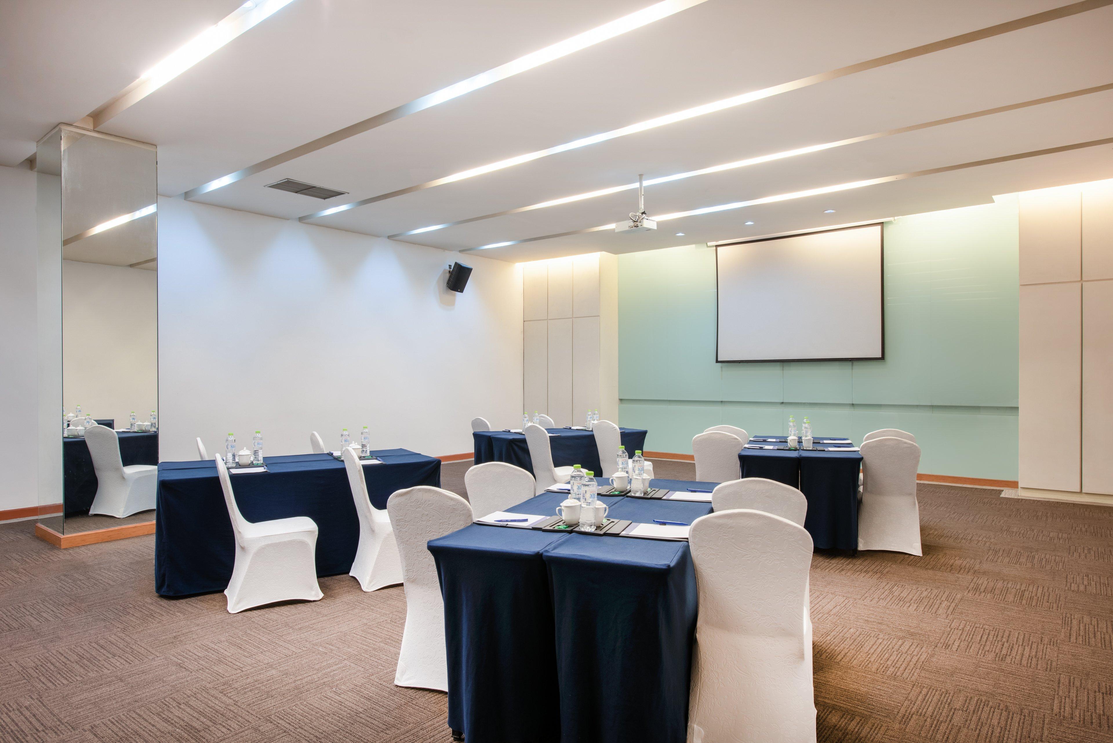 Holiday Inn Express Chongqing Guanyinqiao By Ihg Zewnętrze zdjęcie