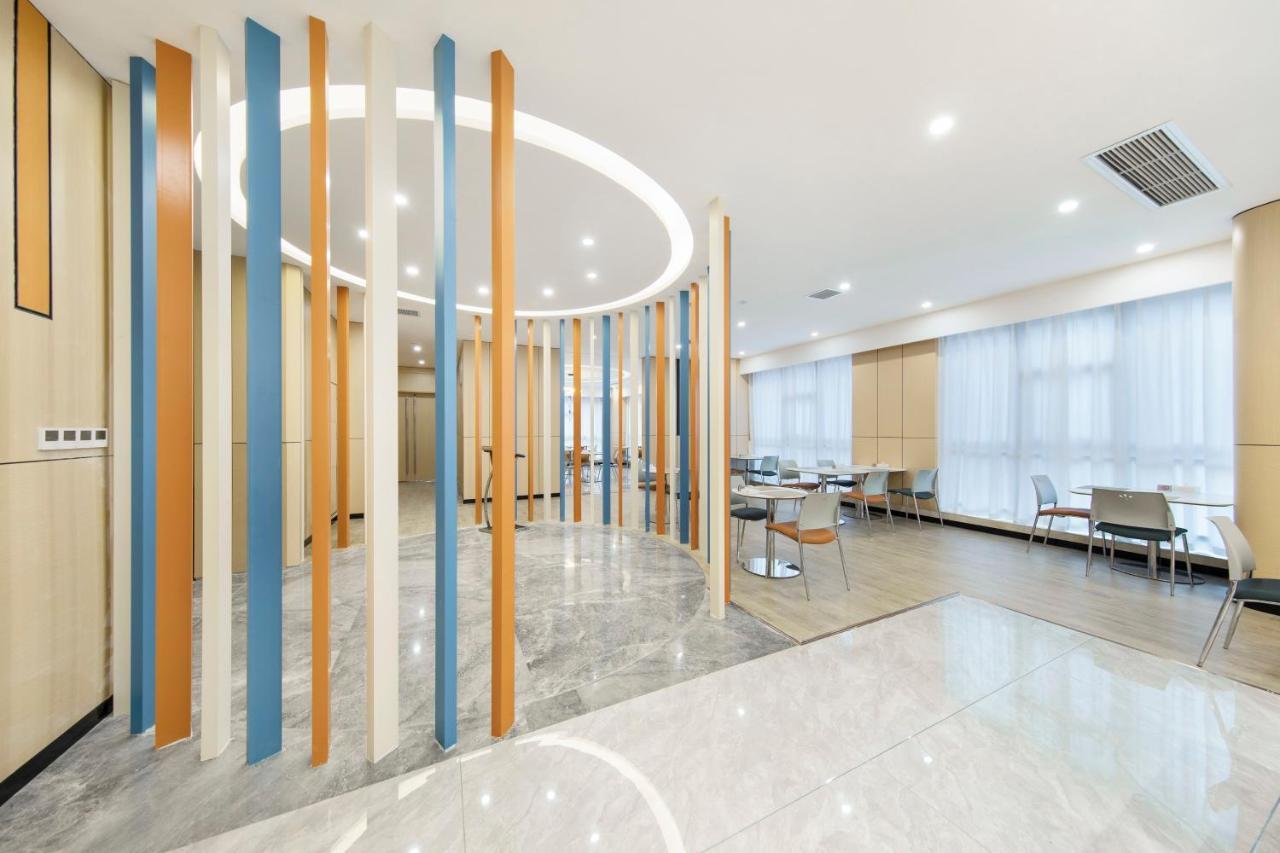 Holiday Inn Express Chongqing Guanyinqiao By Ihg Zewnętrze zdjęcie